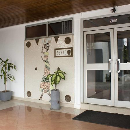 East Legon Guest Lodge Madina Eksteriør bilde